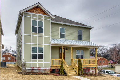 Example of an arts and crafts home design design in Nashville