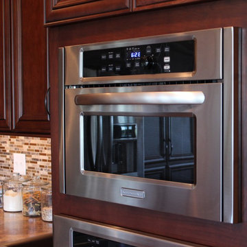 Cambridge, IL- Country Views and Classic Style