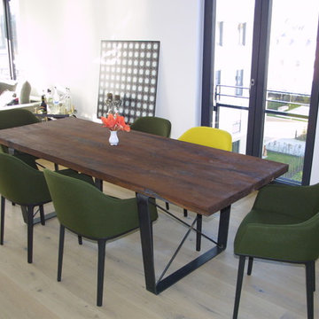 Eichentisch aus Altholz