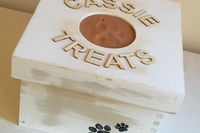 Bespoke Raised Dog Bowls with integrated paw print on clay tile