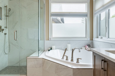 Inspiration for a modern bathroom remodel in Calgary