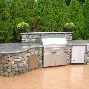 Outdoor Kitchens
