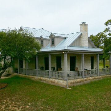 Gorgeous wrap around porch