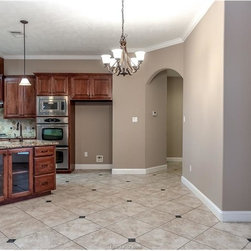 800 Bethpage Ct - Products