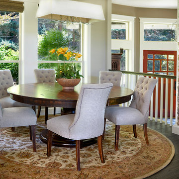 Dining in the Round