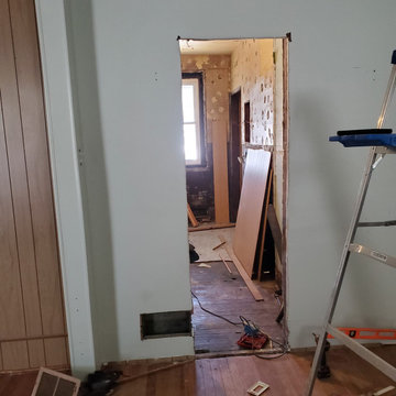 Mick Bathroom