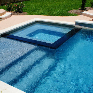 Lakes of Fairhaven Travertine Retreat