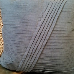 BES Lighting - Decorative Pillows