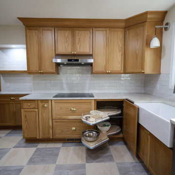 From Ordinary to Extraordinary: White Oak & Quartz Kitchen Renovation