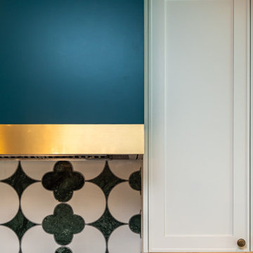 Colorful Chinoiserie Kitchen