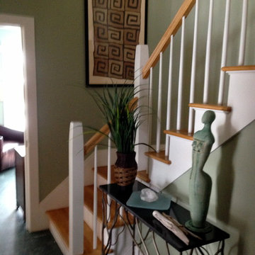 Laconia Lake Estate Entryway