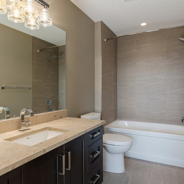 Modern Custom Acreage - Woodlands, AB
