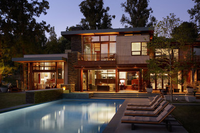 Example of a minimalist exterior home design in Los Angeles
