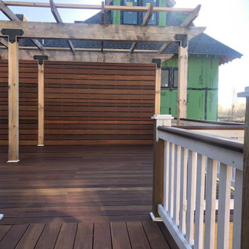 Ipe deck with pergola