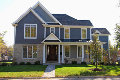 Example of an exterior home design in Chicago