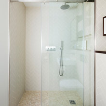 Kids' bath