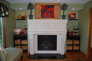 Inspiration for a timeless family room remodel in Cedar Rapids