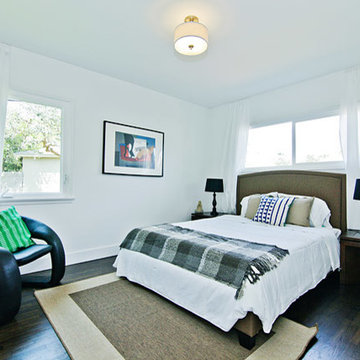 Beautifully Redone Venice Beach Traditional in a central location