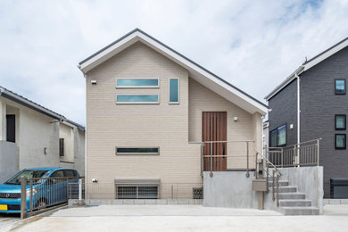 横浜にあるモダンスタイルのおしゃれな家の外観の写真