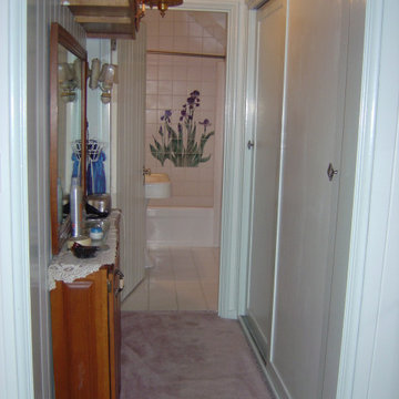 MoonDance Inn - View Room Bath - Before