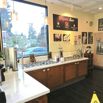 CRUZ CREAMERY / ICE CREAM & FROZEN YOGURT SHOP