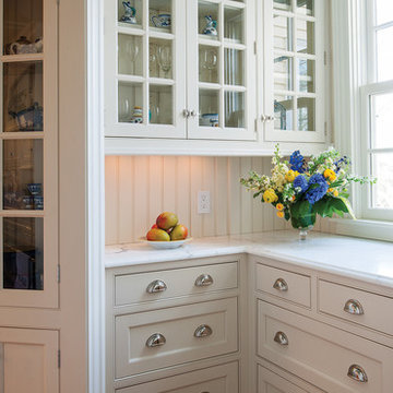 Elegant Sun-Filled Kitchen