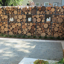 1198 Pinewood Garden Wall