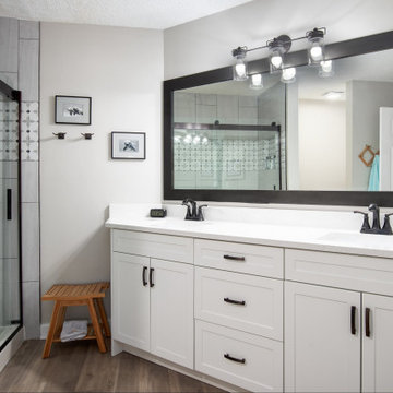 Kitchen Remodel Done in a Subtle Two-Tone Color