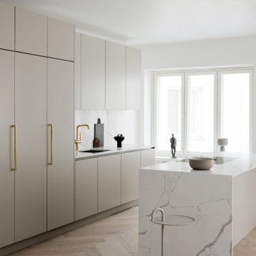 Mia's neutral REBEL kitchen | SF, California