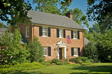 Inspiration for a timeless exterior home remodel in Richmond