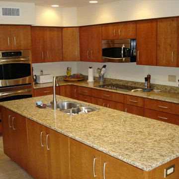 Kitchen remodel / Before and after