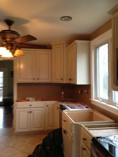 What color kitchen table?