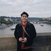 Kit Kuan's photo