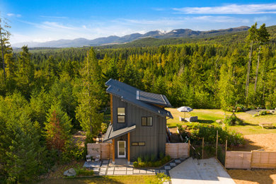 Exterior home photo in Vancouver