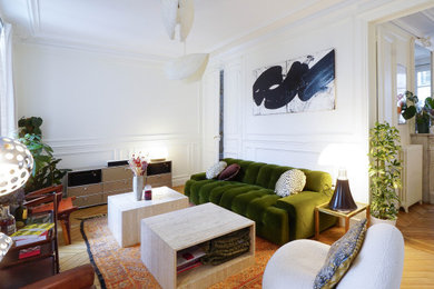 This is an example of a contemporary home design in Paris.