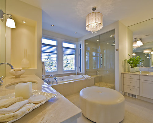 Best Crema Marfil Bathroom Design Ideas & Remodel Pictures | Houzz