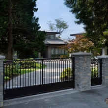 Hunt Entrance