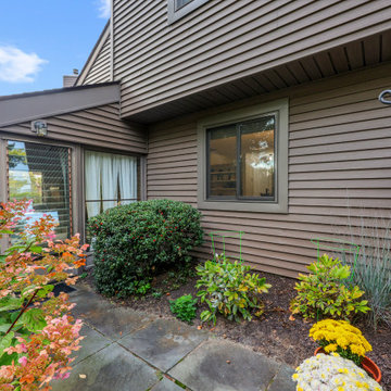 93 Hollister Way North, Glastonbury