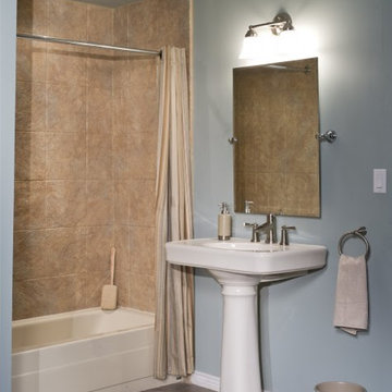 Toilets & Pedestal Sinks
