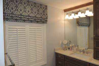 Mid-sized transitional master bathroom photo in Boston
