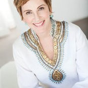 Laura Bushnell's photo
