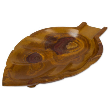 NOVICA Handy Leaf In Brown And Onyx Catchall