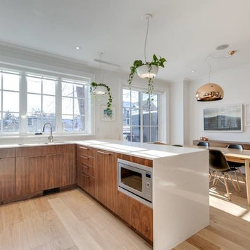 ModerKind Inc- Renovated 55 Simpson