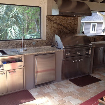 Outdoor Kitchen