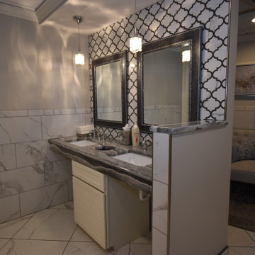 Rolling Hills Country Club - Ballroom Women's Restroom