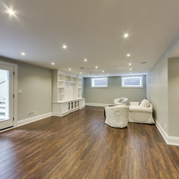 Etobicoke Princess Gardens - 10 Farningham Crescent