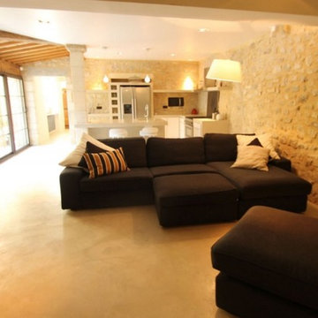 Five Uzès