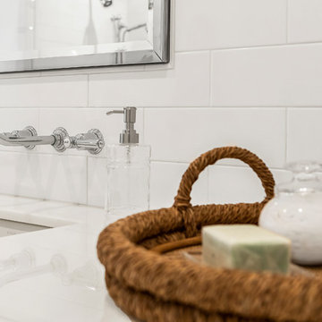 Shepherd's Lane Residence: Bathroom 2