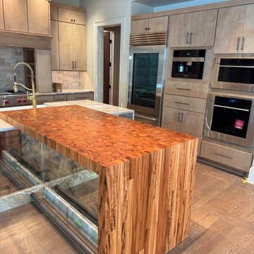 Tiger Wood (Goncalo Alves) End Grain with Edge Grain Waterfall