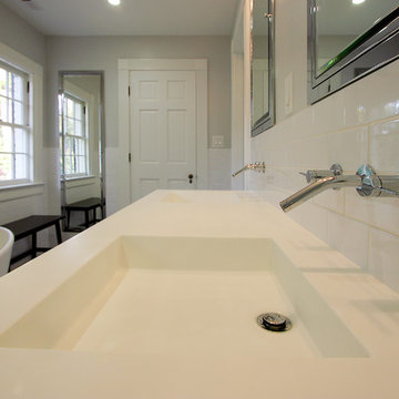 Minimal Master Bath